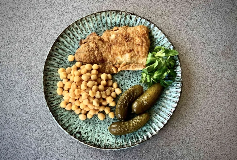 Filet ze szczupaka z ciecierzycą | DietPro